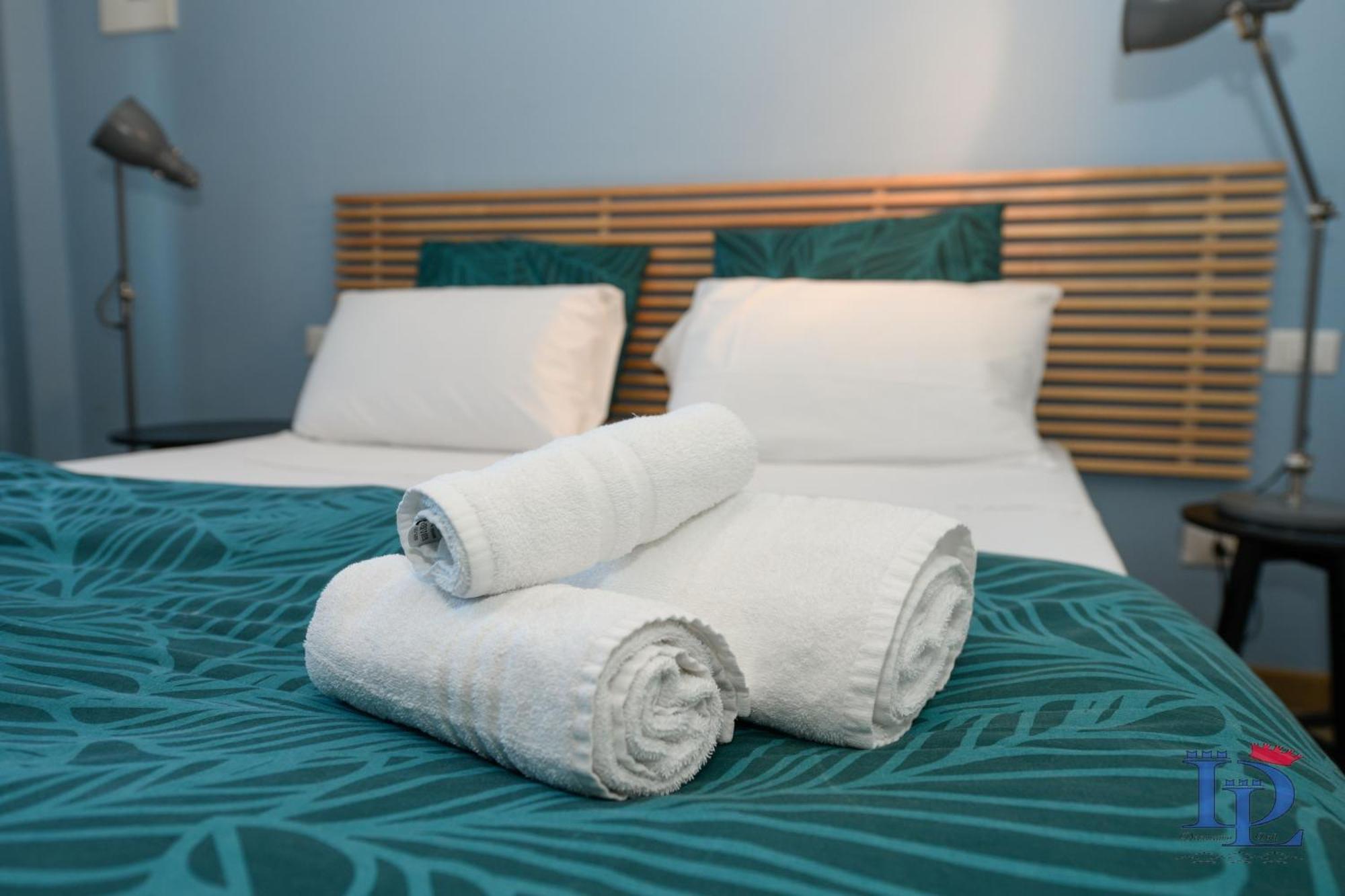 Desenzanoloft Official Partner Marriott Homes & Villas - Smiling In Desenzano Lake View Десенцано дел Гарда Екстериор снимка