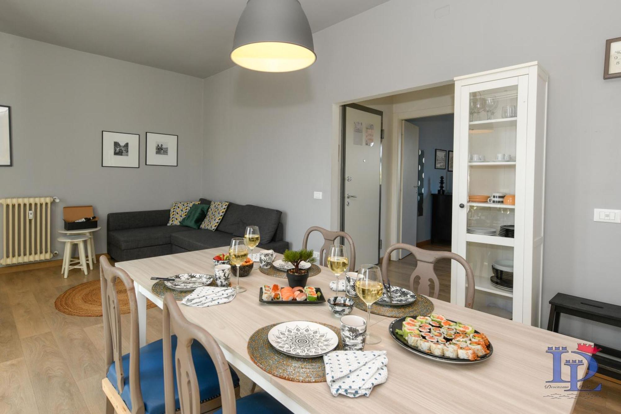 Desenzanoloft Official Partner Marriott Homes & Villas - Smiling In Desenzano Lake View Десенцано дел Гарда Екстериор снимка