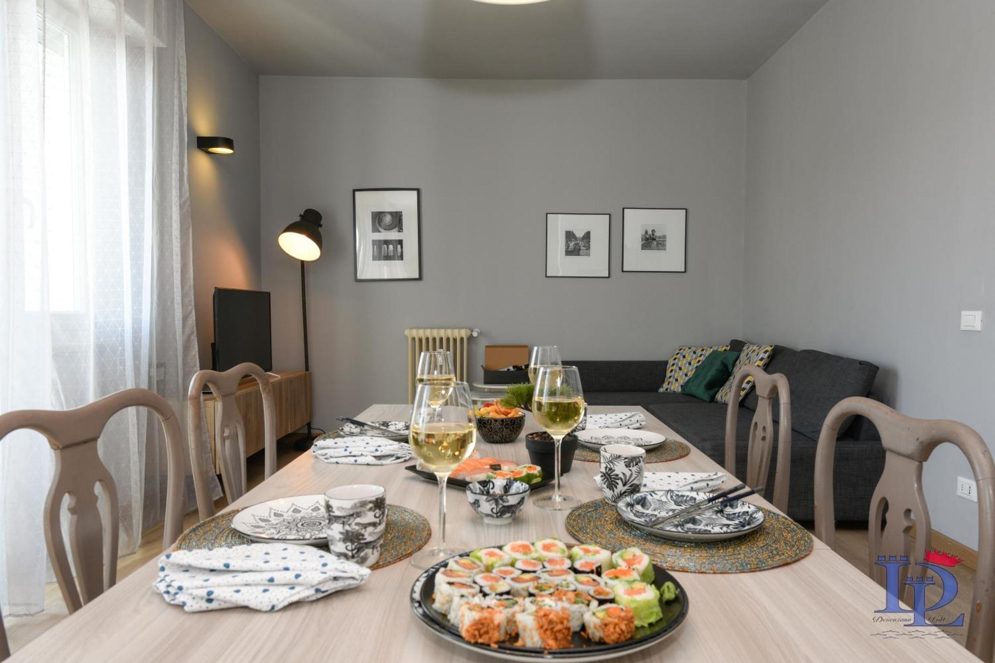Desenzanoloft Official Partner Marriott Homes & Villas - Smiling In Desenzano Lake View Десенцано дел Гарда Екстериор снимка